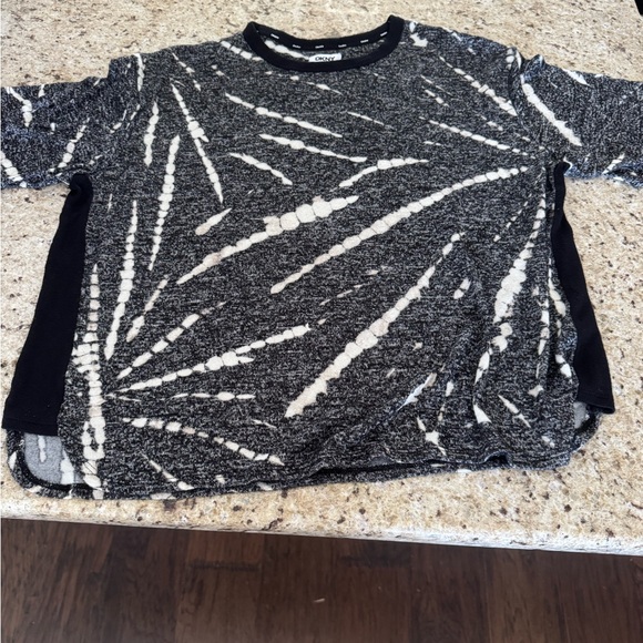 DKNY Monochrome Knit Top - Picture 1 of 3